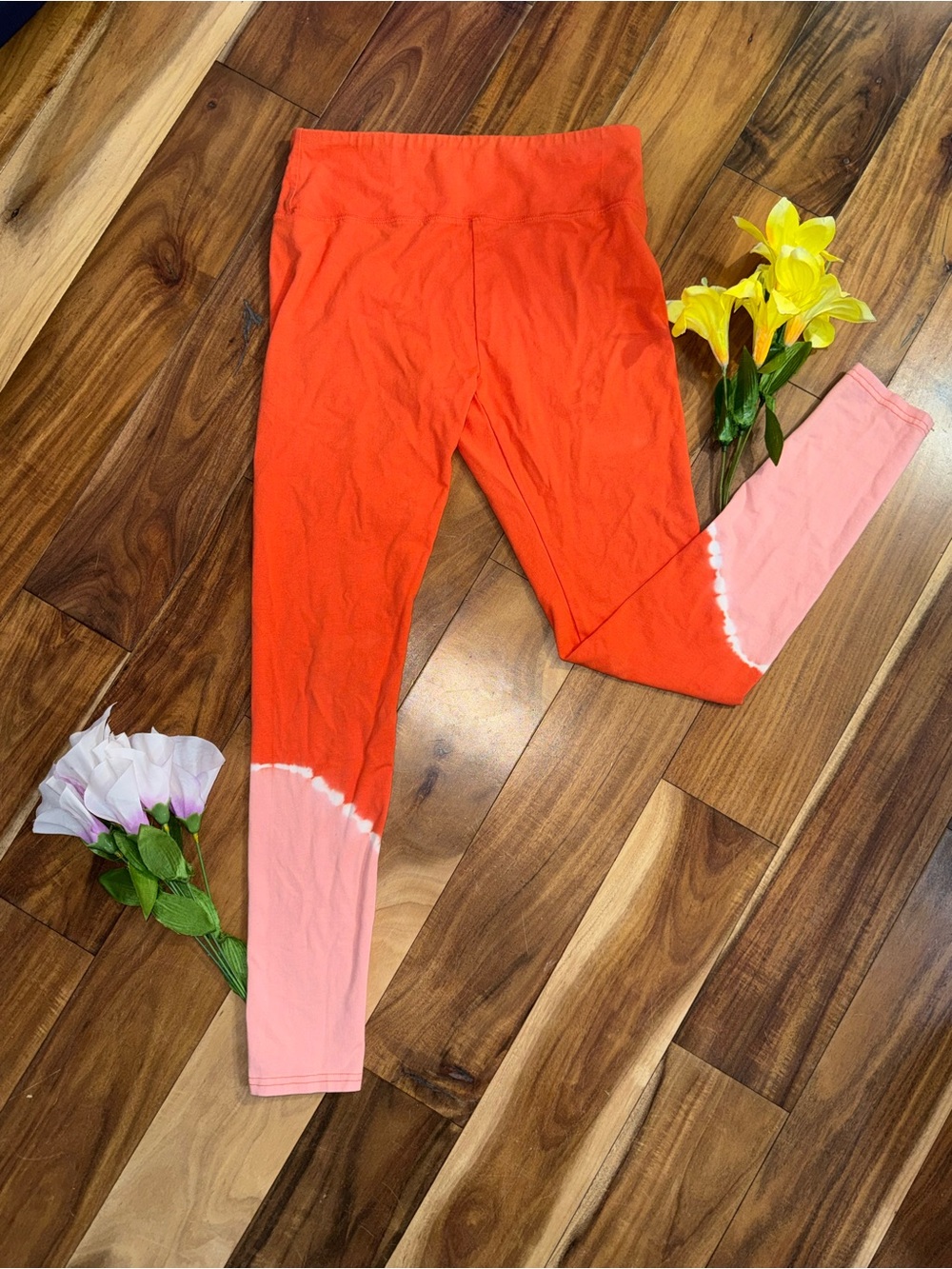 Women’s Wild Fable Two-Tone Orange and Pink Leggings